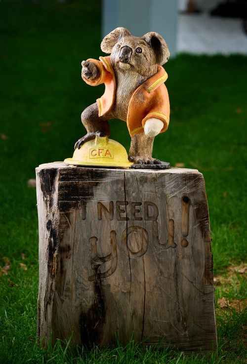 I Need You! sculpture by Graham Duell