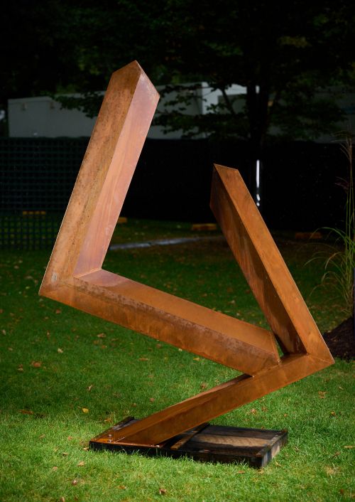 A change of direction sculpture by Patrick Flanagan
