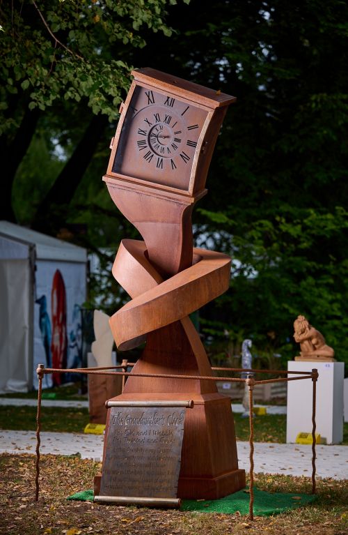 untitled but affectionately known as - Grandmothers Clock sculpture by Chris Jones