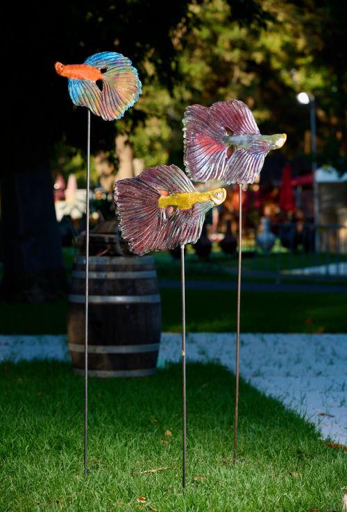Siamese Fighting fish sculpture by Heather Wilson