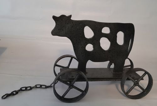 Cow sculpture by David Doyle