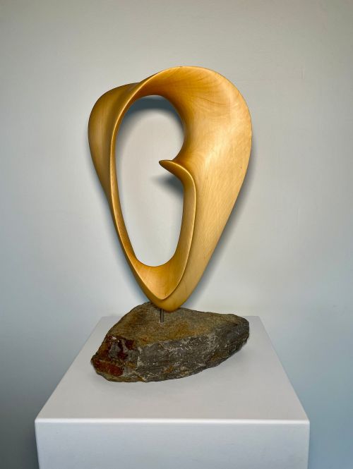 Finding balance sculpture by Tania Hungerford