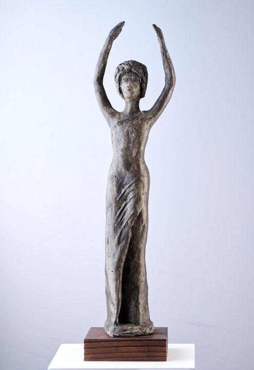 Let’s Sing sculpture by Janice Whetton