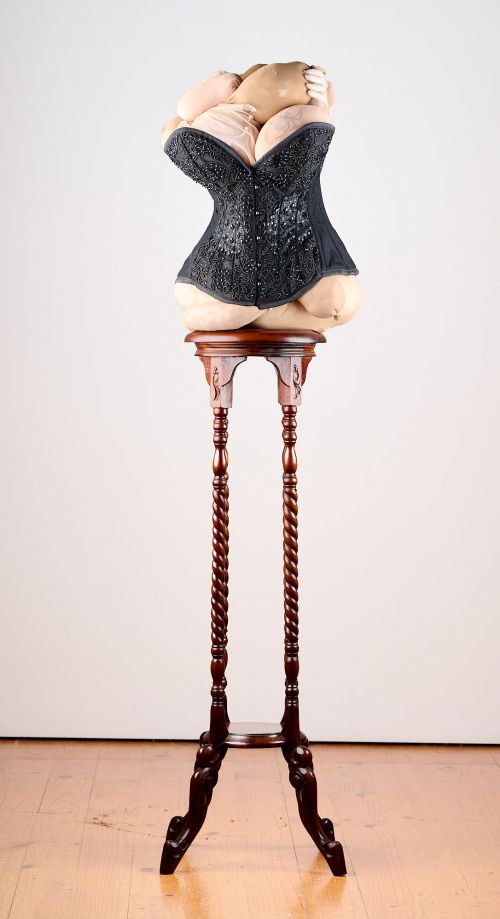 Bodies / Self portrait sculpture by Hannah Dando