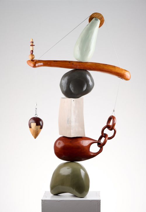 Poise sculpture by Brett Davies