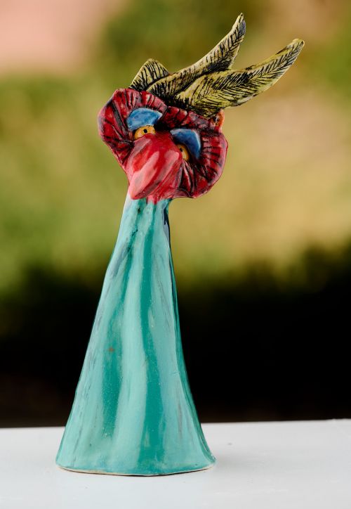 Birdie sculpture by Aukje Van Vark